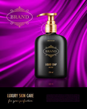 点击来源直接获取大图文件 带有真实感容器的护肤产品化妆品广告海报,紫色光滑绸缎织物背景 用于推广您的品牌的矢量插图 模板 3d质感矢量日化商品主图banner模板